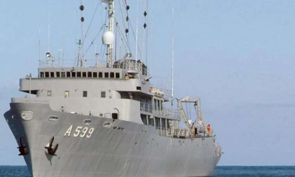 Το «Τσεσμέ» αποχώρησε από το Κεντρικό Αιγαίο λόγω ανέμων... 6 μποφόρ!